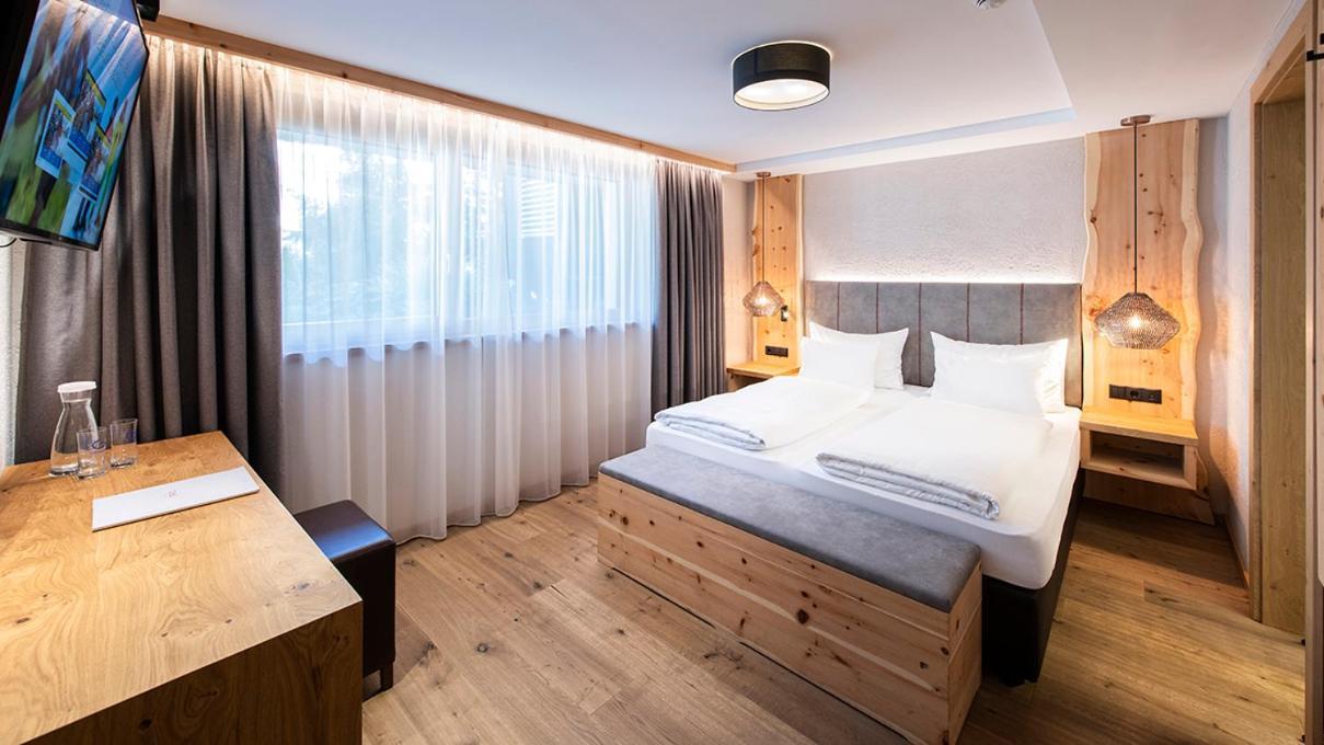 Hotel Tirol Fiss 4Sterne Superior Exterior photo